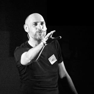 Логотип @claudiotomaellonarratore - Claudio Tomaello Narratore