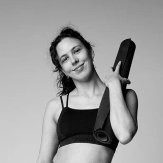 Логотип @clearyoga - Понятная йога с Юлией Низюк