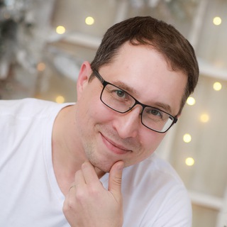 Логотип @cleverprofit - Романов PRO ИИ - трансформацию бизнеса