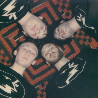 Логотип @clinique4at - поликлиника 4ат