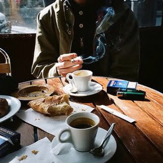 Логотип @cofe_life - За чашкой кофе ☕️