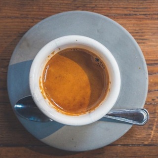 Логотип @coffee_worlds - Кофейный мир