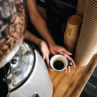 Логотип @coffeeforadults - Coffee for adults