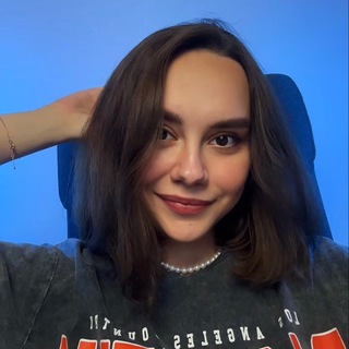 Логотип @collins_eng - LONGMANия | Английский язык ЕГЭ ОГЭ 10 класс | Настя Коллинз