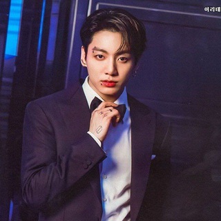 Логотип @colortayoo - колоры от таё