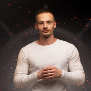 Логотип @columbusblog - Илья Белашов (Инвестиции в крипту)