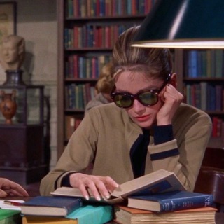 Логотип @comfort_eng - comfort_english