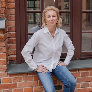 Логотип @consultant_mom - Олеся ГВ • смесь• прикорм • сон • завершение ГВ