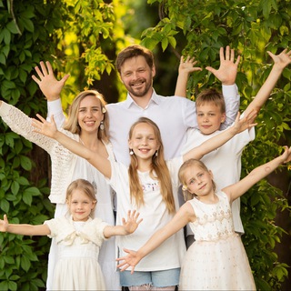 Логотип @contactdj - ШКОЛА СЕМЬИ Евгения Исаченко