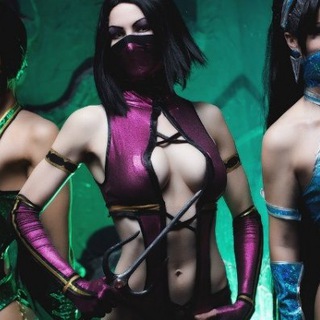 Логотип @cosplaycrazy - Cosplay Crazy 18+