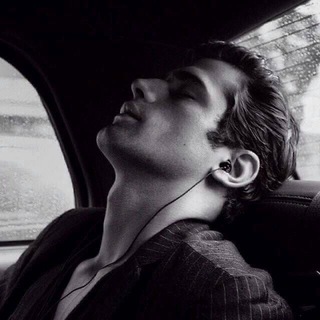 Логотип @costellosss - 𝑪𝒐𝒔𝒕𝒆𝒍𝒍𝒐𝒔𝒔𝒔