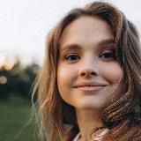 Логотип @cozyvalery - valeryrodimova