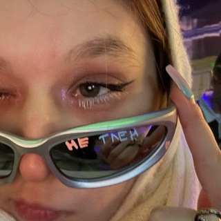 Логотип @crazyirishka - Жизнь не тлен