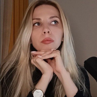 Логотип @creatingcourses - diana medvedeva