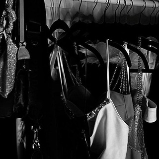 Логотип @crmafias - Кора Рейли & Books