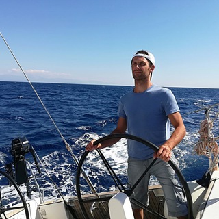 Логотип @cryptosurkov - Crypto HOLD