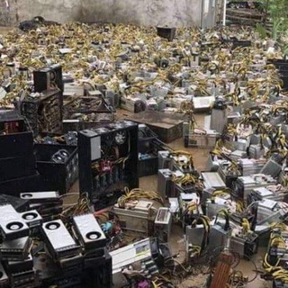 Логотип @cryptosvalka - CryptoSvalka