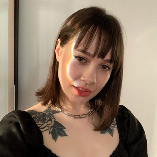 Логотип @cryptovalyuda - Криптова Люда | P2E, M2E