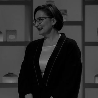 Логотип @crystalllaura - 𝐜𝐫𝐲𝐬𝐭𝐚𝐥.𝐥𝐥𝐚𝐮𝐫𝐚