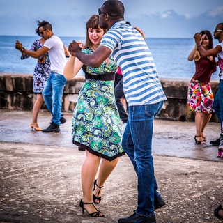 Логотип @cubaguru - Лера Куба 🇨🇺 Блог, Путешествия, Экскурсии, Туры