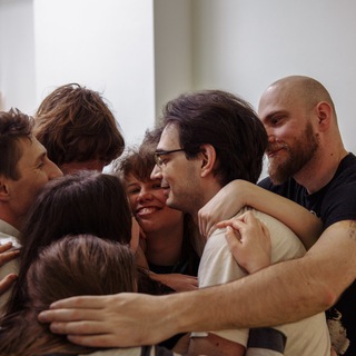 Логотип @cuddlepartymoscow - Дашины cuddle party