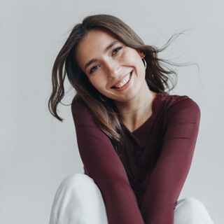 Логотип @cupofelt - Юлия Кумичёва ☕️ Cup of ELT