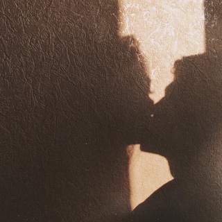 Логотип @cuteaestheticc - 𝐌𝐚𝐤𝐞 𝐦𝐞 𝐟𝐞𝐞𝐥 𝐥𝐨𝐯𝐞