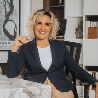 Логотип @cynthiaviteri - Cynthia Viteri