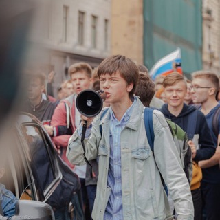 Логотип @czessian - Как Макар пытался не забыть русский