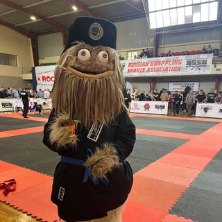 Логотип @d9dyahka - Дядюшка Rolling