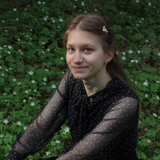 Логотип @d_khaustova - уголок спокойствия ♡