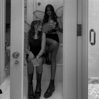 Логотип @daisyp3ta1 - альбом воспоминаний 1980-2020. 🧝🏻‍♀️