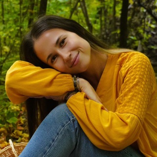 Логотип @daK_kniga - Даша Книголюб