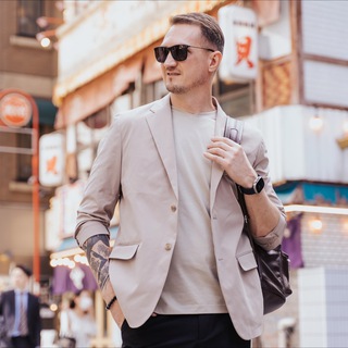 Логотип @damirleader - Дамир Хакимов | Бизнес без хаоса