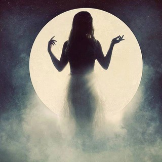 Логотип @dancingunderthemoonn - Танцующая под Луной 🌙