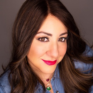 Логотип @danielacorreacf - DANIELA CORREA