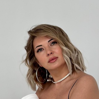 Логотип @daninazarina - Мир рекламы |Зарина Гильманова