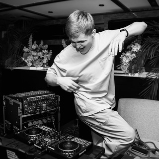 Логотип @daniwoo_music - dj dani woo