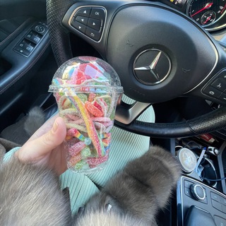 Логотип @daniyal_boutique - Daniyal.boutique