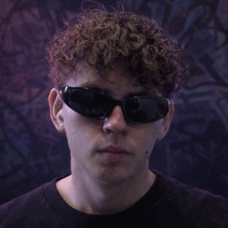 Логотип @danyaromanov1 - Даниил Романов