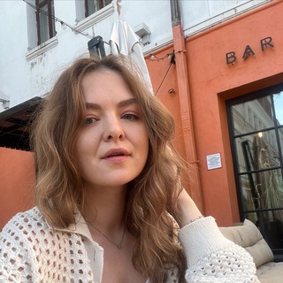 Логотип @daria_duvor - Мама телеграма