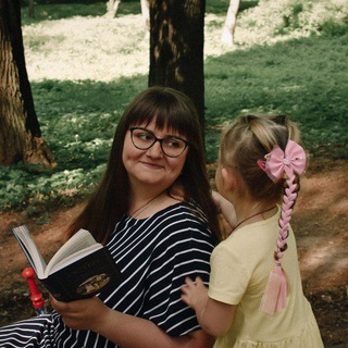 Логотип @dariaknigi - О книгах с душой ❤️