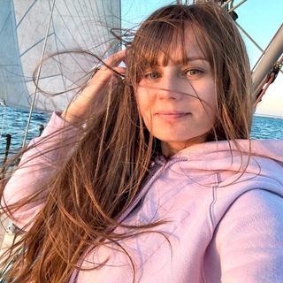 Логотип @dariaraiskaya - Таро без мистики