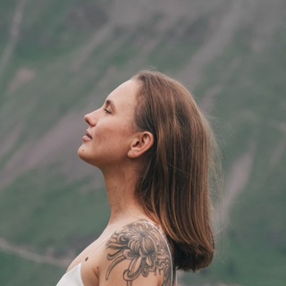 Логотип @dariasummits - Дашины вершины