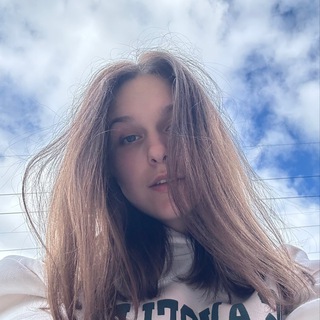 Логотип @darinakrutskih - дарина печатает…