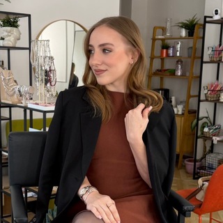 Логотип @darishaberss - дневники Дариши