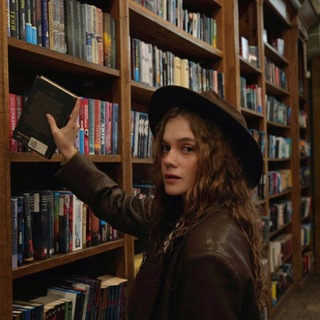 Логотип @darrtarr - море в блюдце