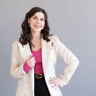 Логотип @daryaberg_official - Дарья Берг здесь и сейчас