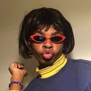 Логотип @dash_kupi_garazh - жопа луковичкой