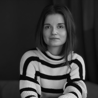 Логотип @dasha_klubuk - Даша Клубук, человек пишущий